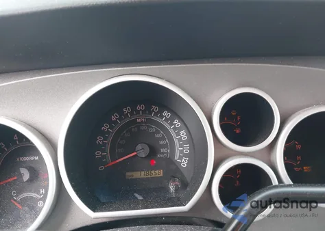 2010 Toyota Tundra Double Cab Sr5 z USA, uszkodzony, nr VIN 5TFRM5F10AX002154